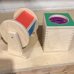Lovevery Wooden Sensory Spin & Peek Toy - Red, Blue, Green, Purple